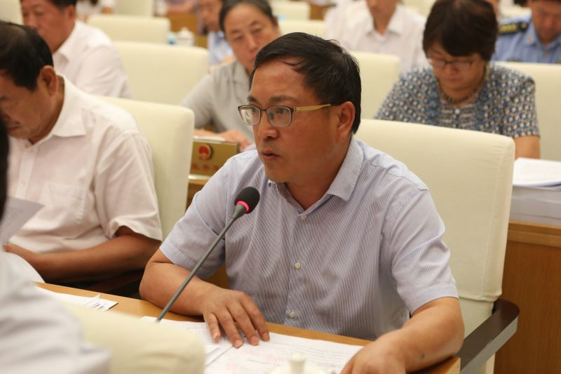 区五届人大常委会召开第二十次会议5.jpg