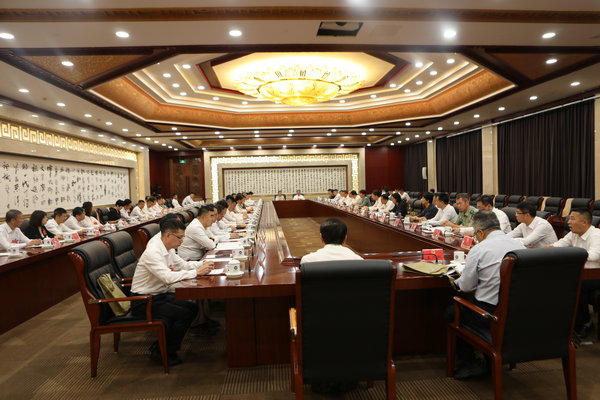 区六届人大五次会议主席团先后举行五次会议