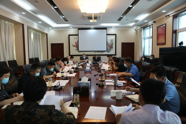 区六届人大常委会召开第六次主任会议