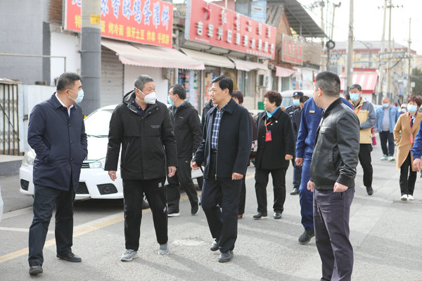 张福利副主任带队检查我区贯彻执行《北京市消防条例》情况