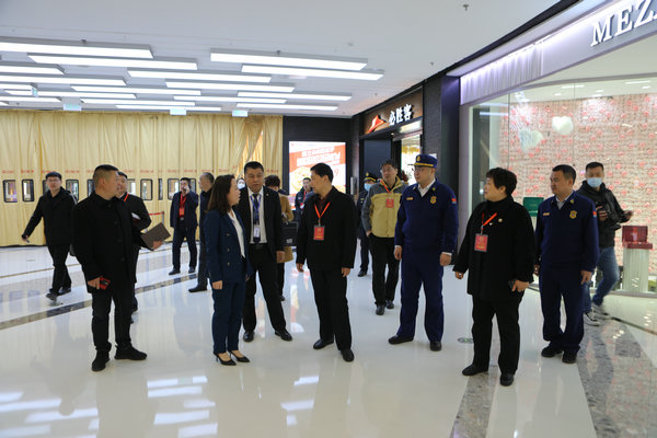 张福利副主任带队检查我区贯彻执行《北京市消防条例》情况