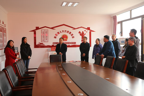 区人大常委会代表工委组织召开代表“家站”建设推进会