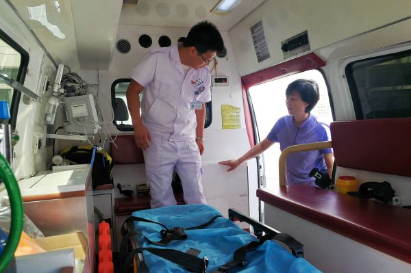 教科文卫体委调研区政府执行《北京市院前医疗急救服务条例》情况