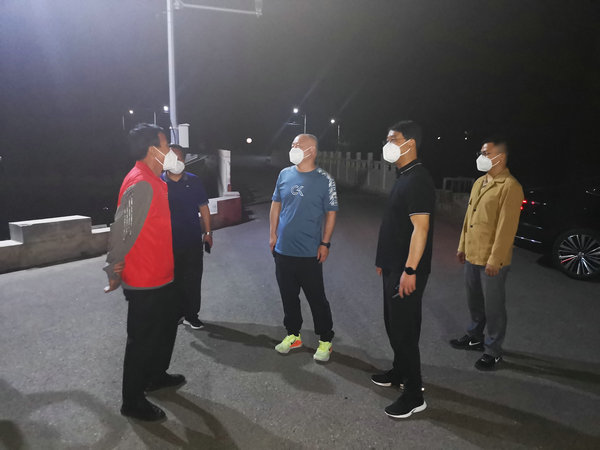 区人大常委会副主任周福刚督导检查宝山镇 疫情防控工作