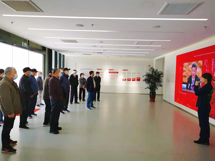 区人大常委会老干部参观怀柔科学城建设情况