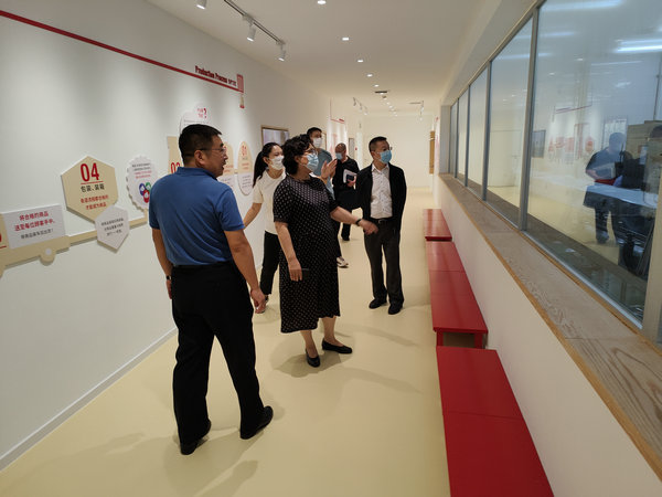 区人大常委会副主任肖坤走访北京丘比食品有限公司