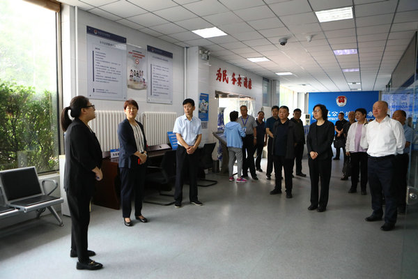 区人大常委会主任彭丽霞带队调研我区司法行政工作 
