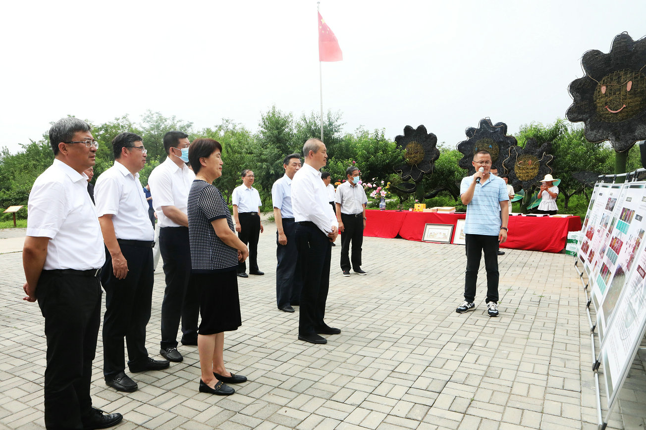 李伟主任来我区开展执法检查并调研相关工作