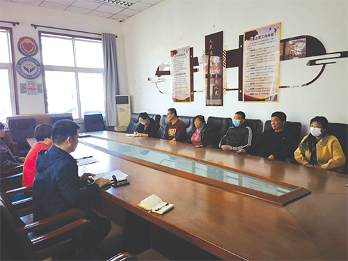 03 各镇乡街道依托“家”“站”学习贯彻全国“两会”精神4.png