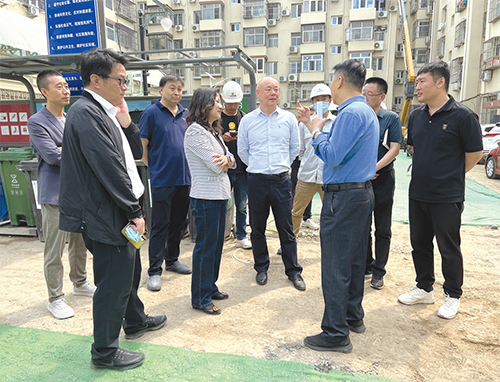 02 2老旧小区综合整治工作实地调研.jpg