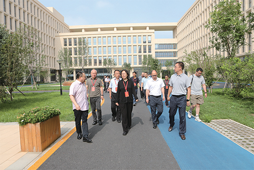 03 我区上半年经济社会发展各项工作取得积极成效1.jpg