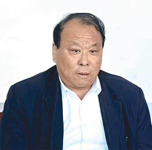 04 脚踏实地 履职尽责1.jpg