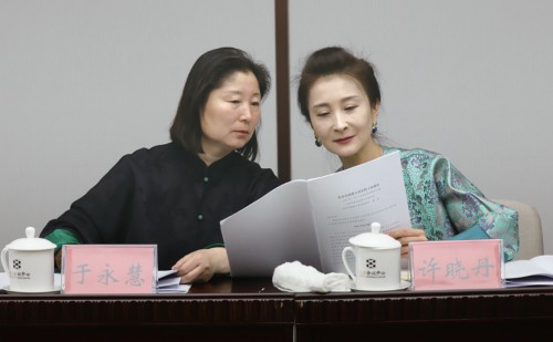 02 怀柔团代表参加市十六届人代会三次会议3.jpg