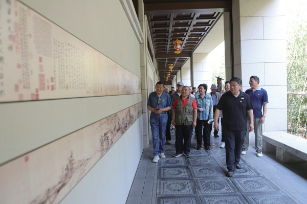 03 老干部党支部开展“探访文化根脉 赓续精神传承”主题党日活动.png