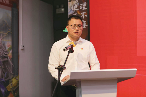 04 弘扬五四精神 淬炼人大精兵1.png