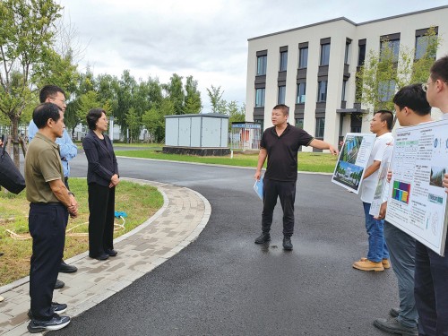 02 区人大财经委调研政府债务管理情况.jpg