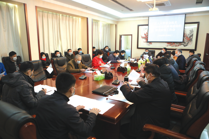 紧急行动 下沉基层 全力以赴 坚决打赢新冠肺炎疫情防控阻击战.bmp