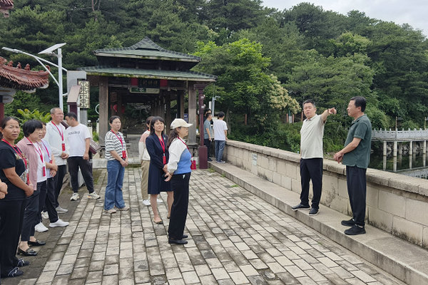 怀柔镇人大组织代表开展集中视察活动